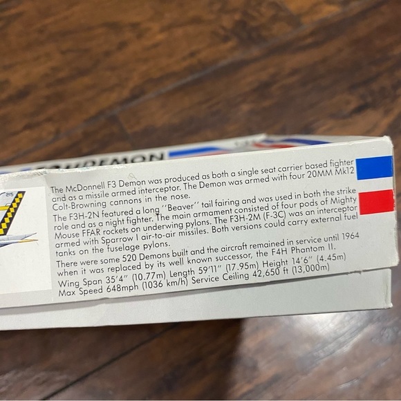 EMHAR EM3002 Demon F3H -2N or F3H-2M 1/72 Scale Model Kit, Open Box Complete - Picture 8 of 9